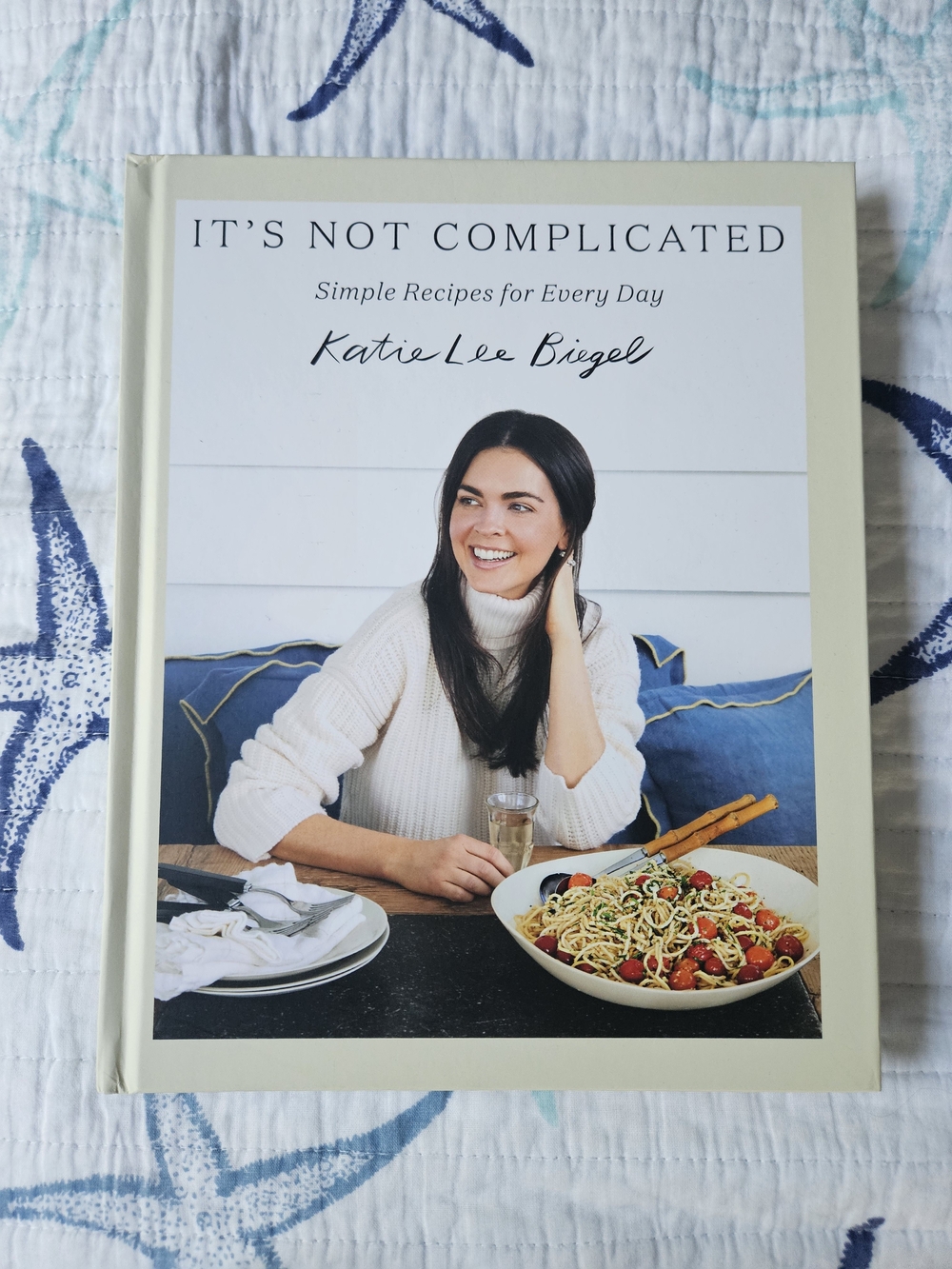 'It's Not Complicated' Cookbook - Cream Cover